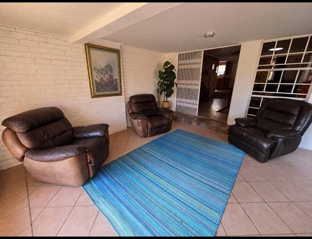 4 BEDROOM HOUSE FOR SALE IN ELARDUSPARK